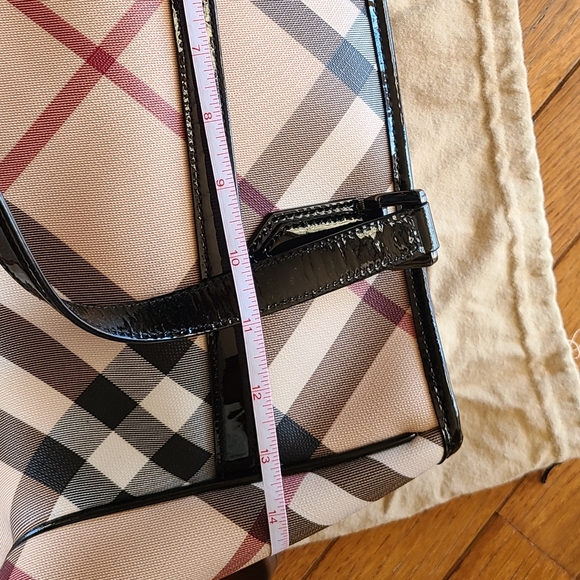 Sale today only*Authentic Burberry Nova Check Tote - Picture 11 of 12